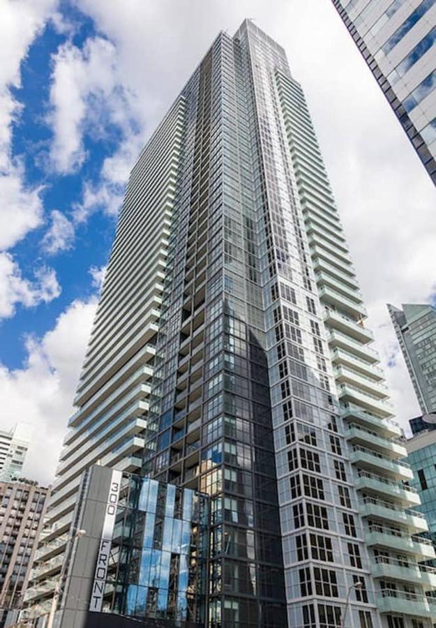 Stunning Views Of Downtown - Luxury High Rise With King Bed! Villa Торонто Екстериор снимка