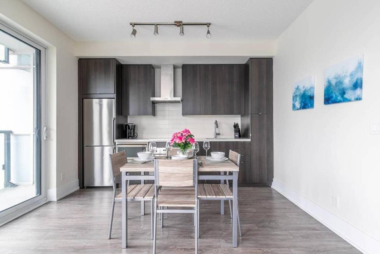 Stunning Views Of Downtown - Luxury High Rise With King Bed! Villa Торонто Екстериор снимка